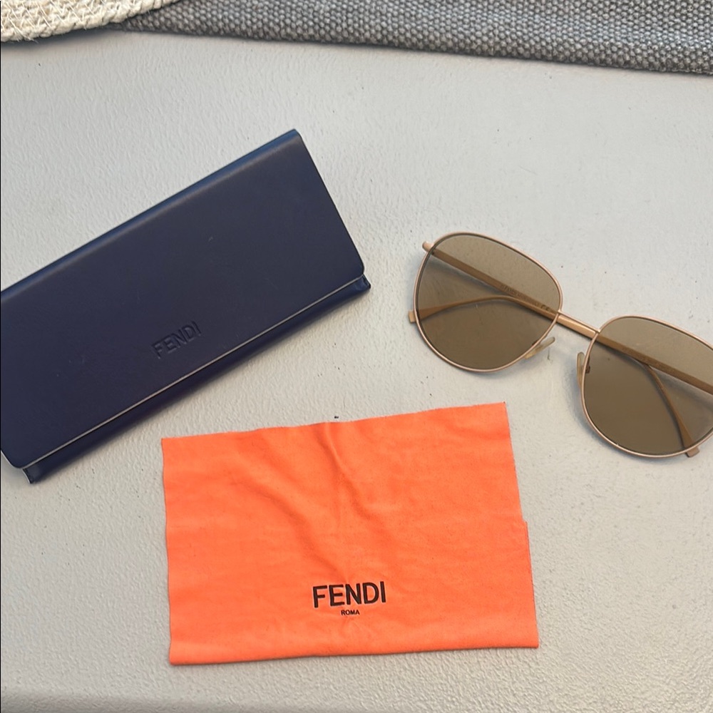 LIKE NEW Fendi Gold and Brown Aviator Sunglasses